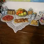 Tisoi לינה וארוחת בוקר *